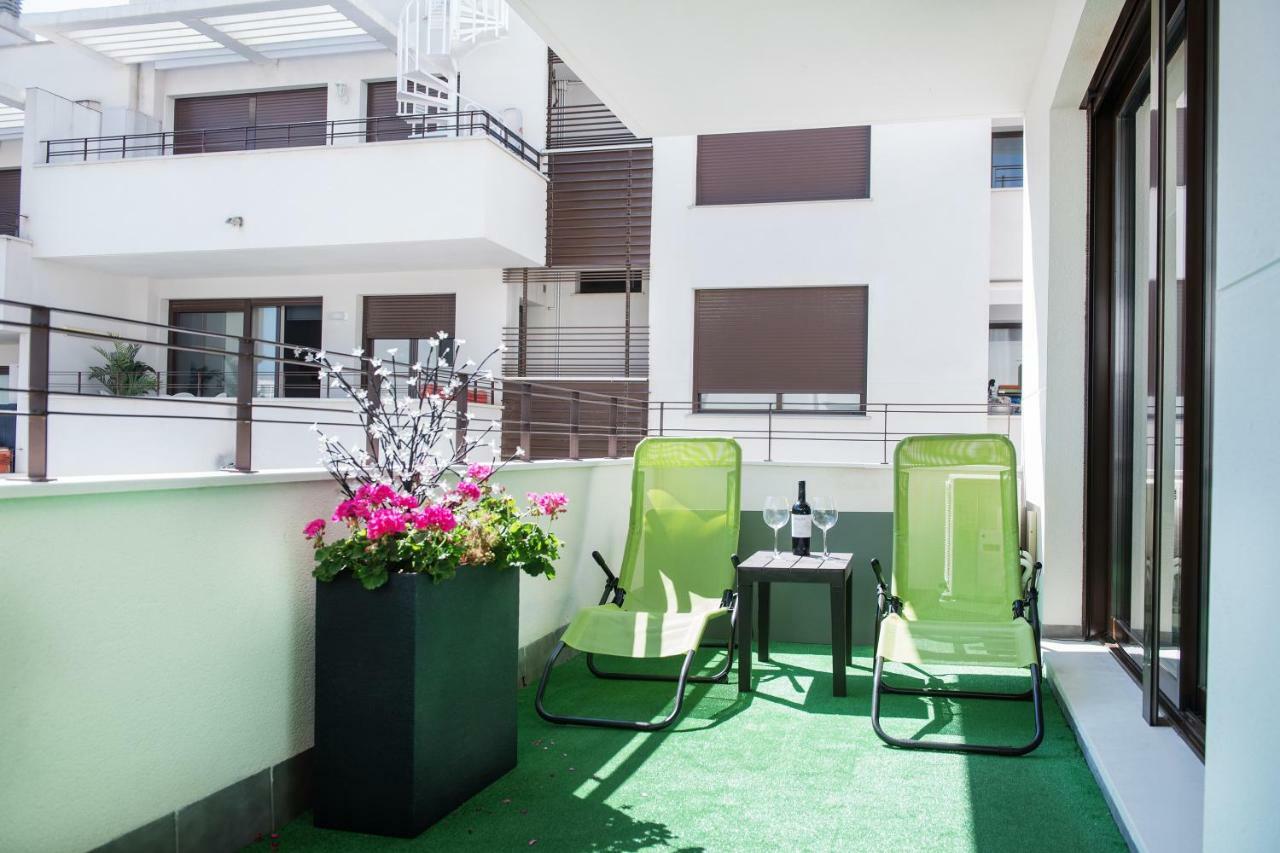 New Apartment With Big Terrace 10 Min Walk To Beach Supermarkets Calafell Exterior photo